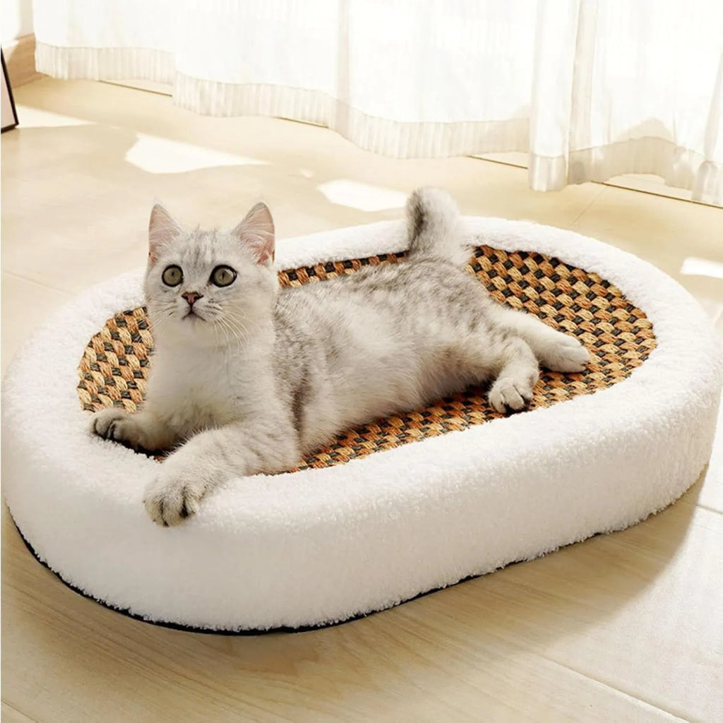 Cama rascador 2 en 1 para gatos en uso – Mil Ideas
