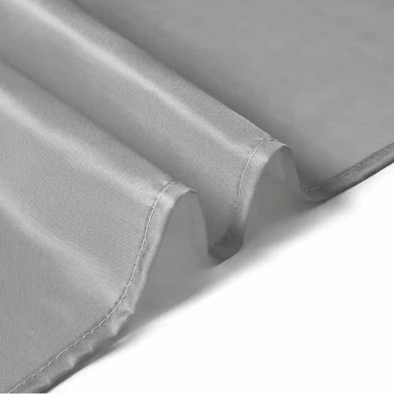 Cortina gris en PEVA para ducha en uso – Mil Ideas