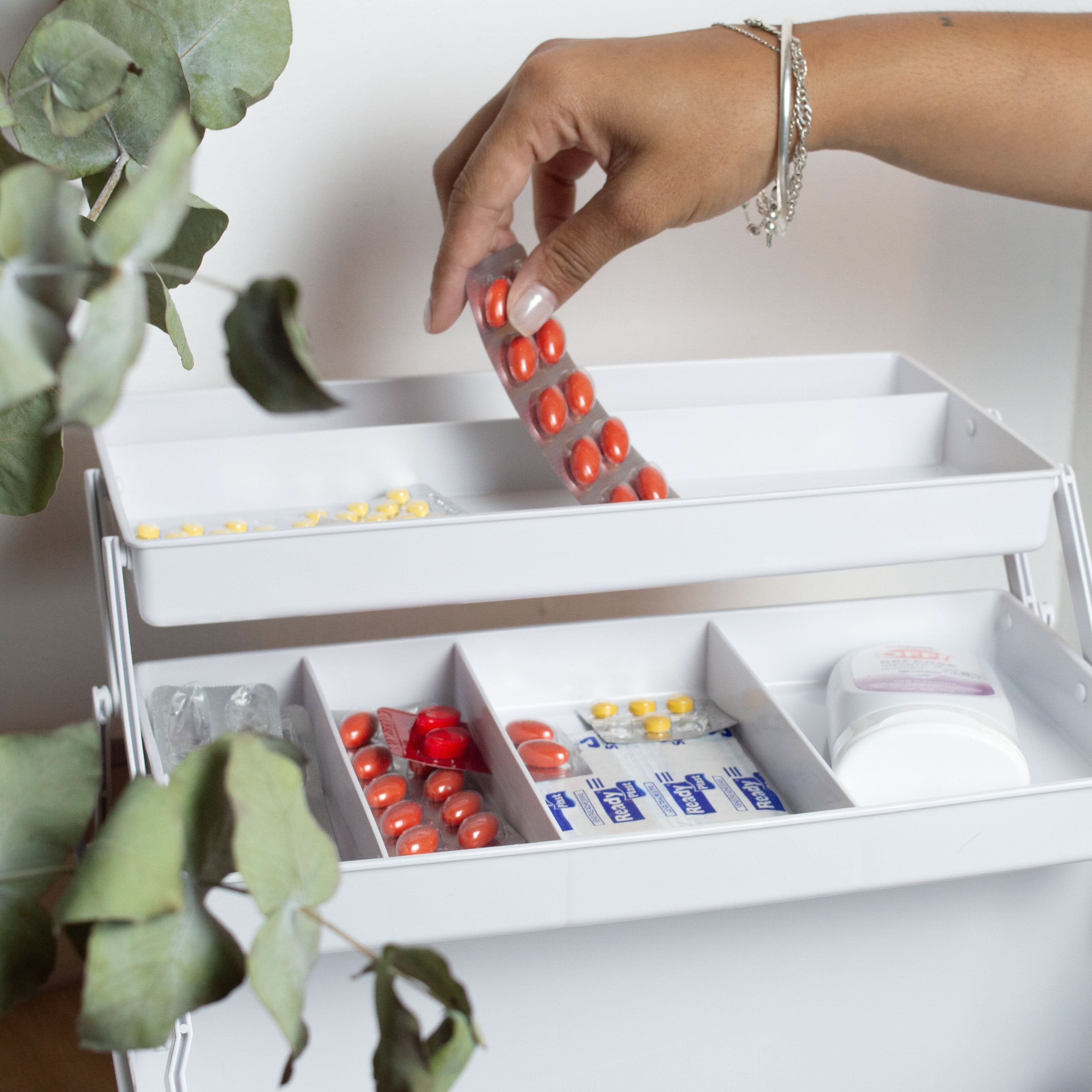 Organizador de medicamentos blanco vista adicional – Mil Ideas