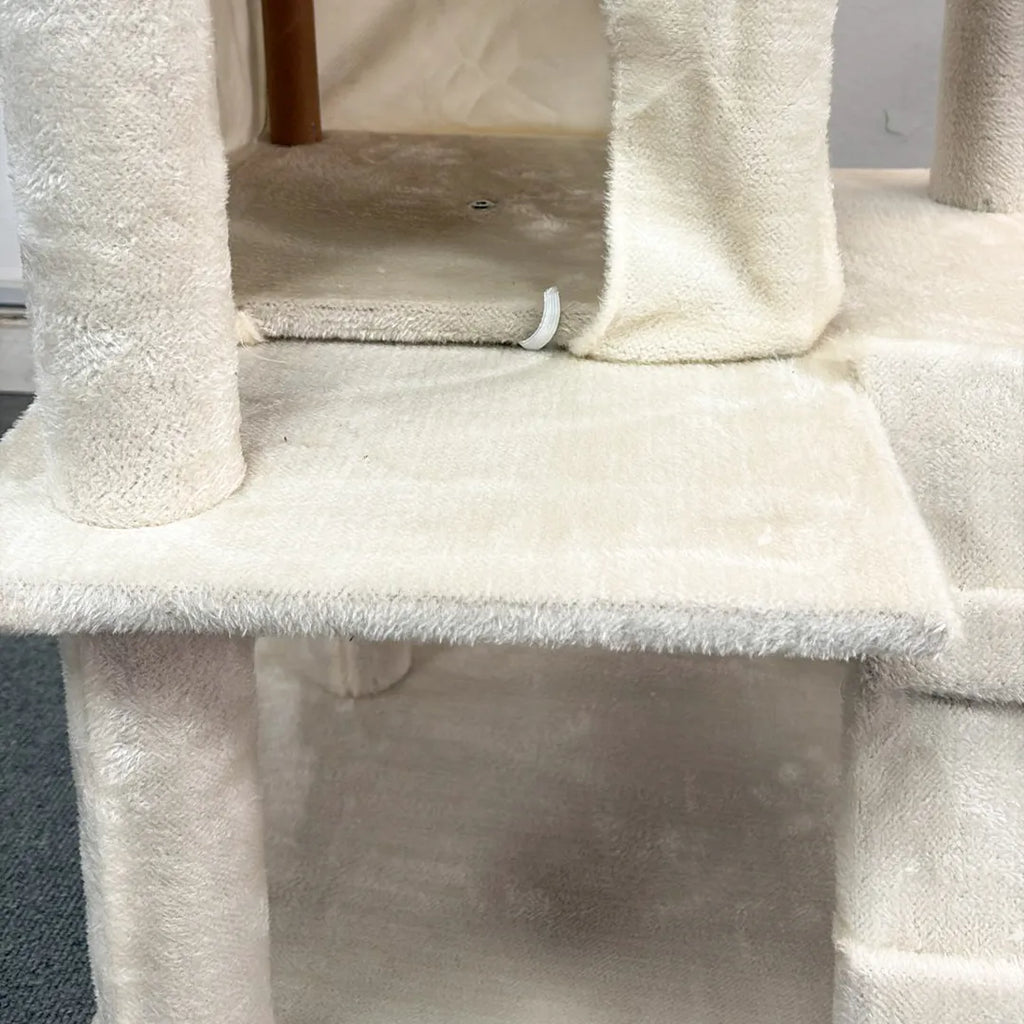 Torre de Actividades para Gatos con Postes Rascadores detalle – Mil Ideas