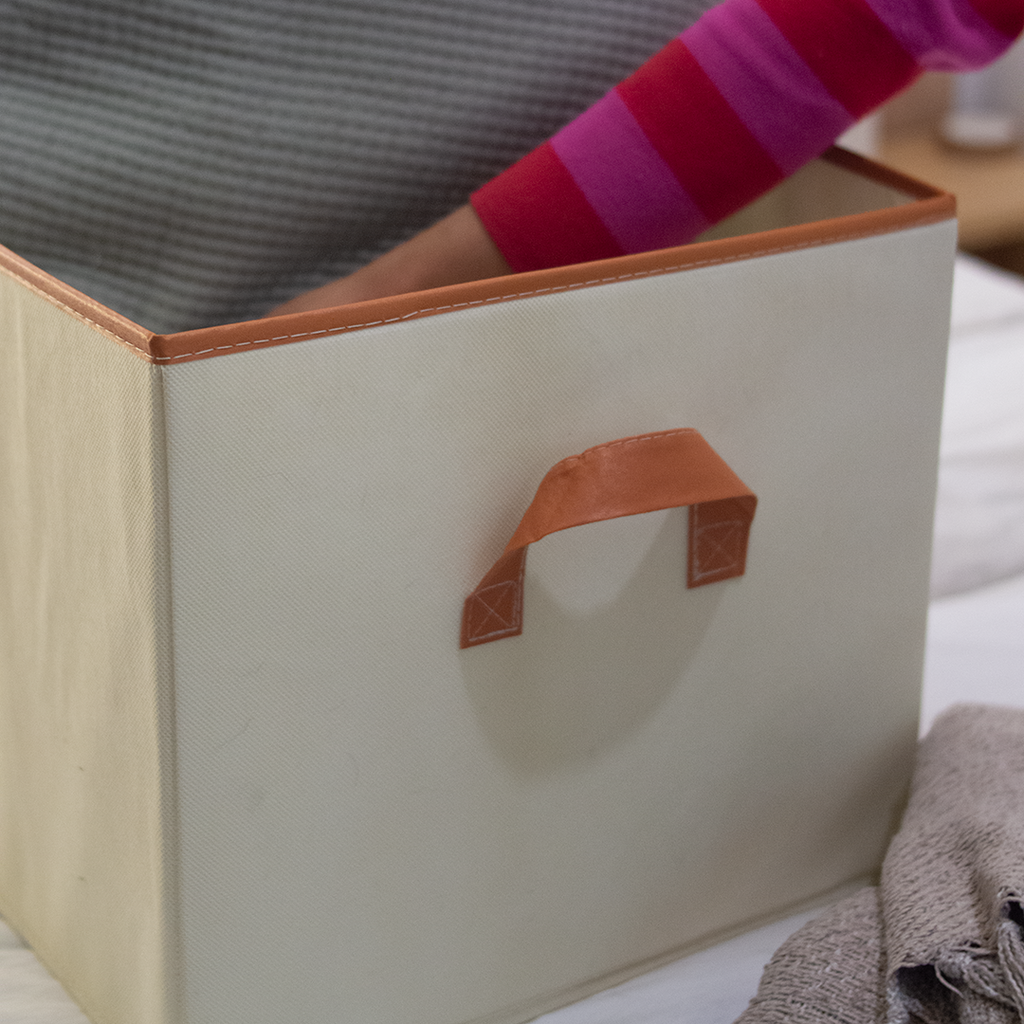 Caja organizadora Akro en tela plegable vista adicional – Mil Ideas