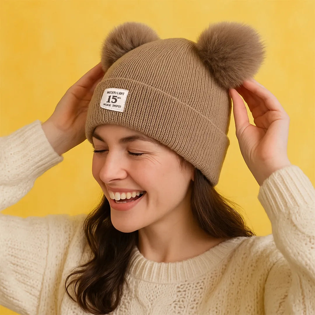 Gorro de lana con orejas Sweet-Soft en uso – Mil Ideas