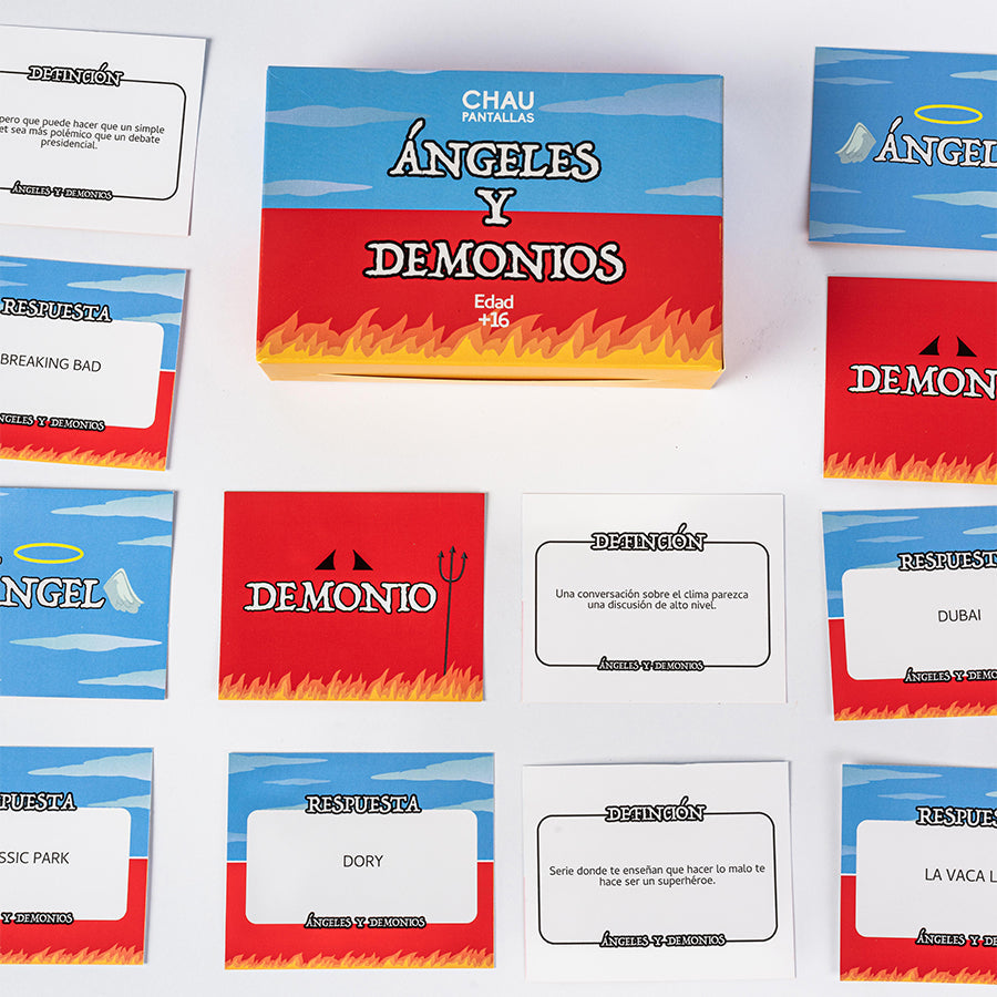 Juego de Cartas Ángeles y Demonios en uso – Mil Ideas