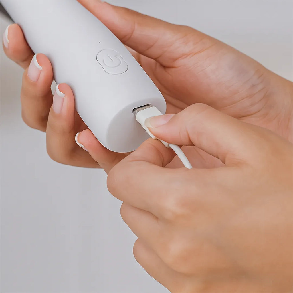 Batidor espumador de mano con batería recargable vista adicional – Mil Ideas