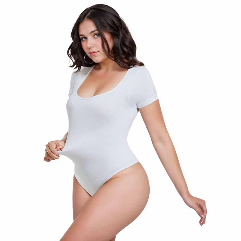 Body moldeador con mangas elástizado en uso – Mil Ideas