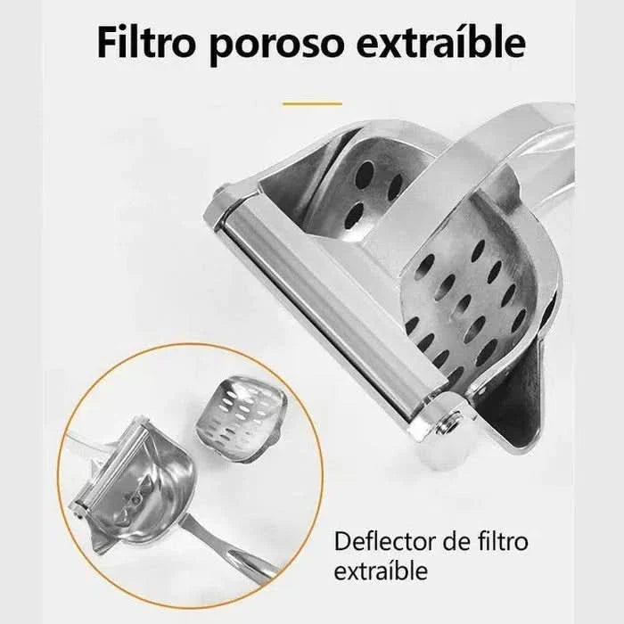 Mini exprimidor Fruit Press exprimiendo naranja en uso – Mil Ideas