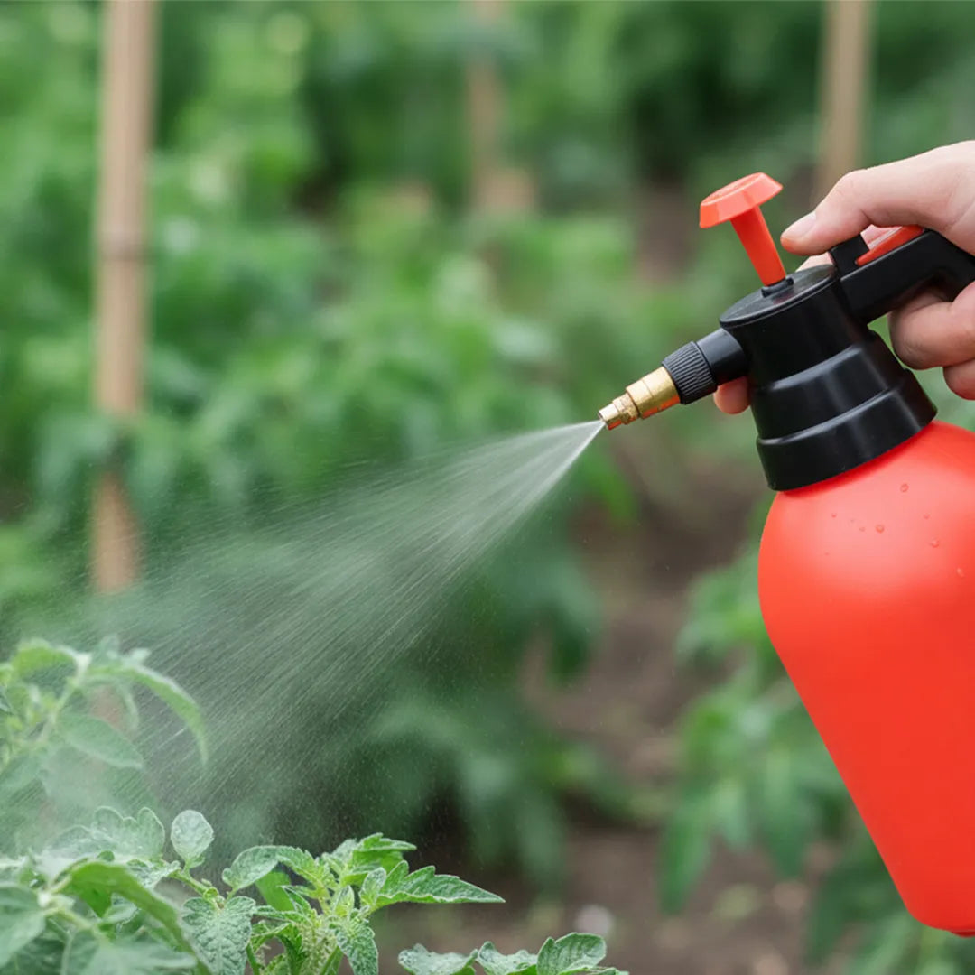 Repuesto pulverizador rociador 2L en uso – Mil Ideas