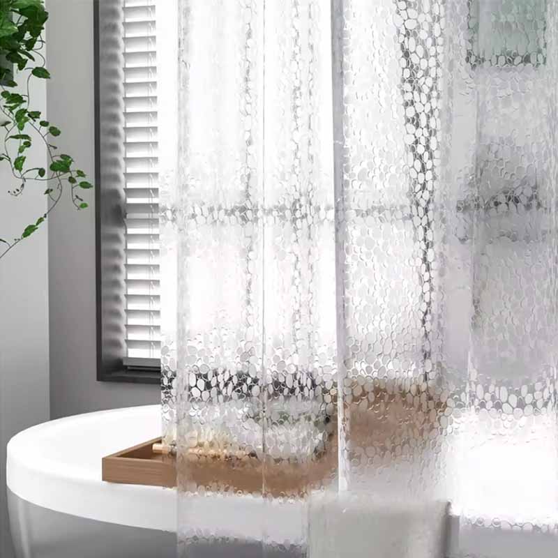 Cortina de ducha PEVA transparente en uso – Mil Ideas