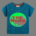 Camiseta luminosa con diseño de luna para niño – Mil Ideas