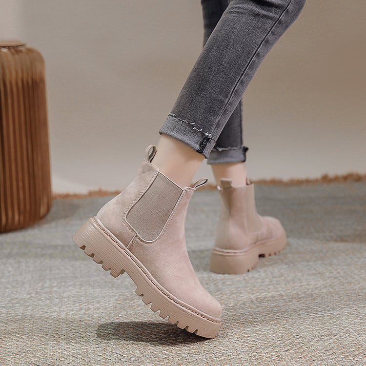 Botas Fenxina en uso – Mil Ideas