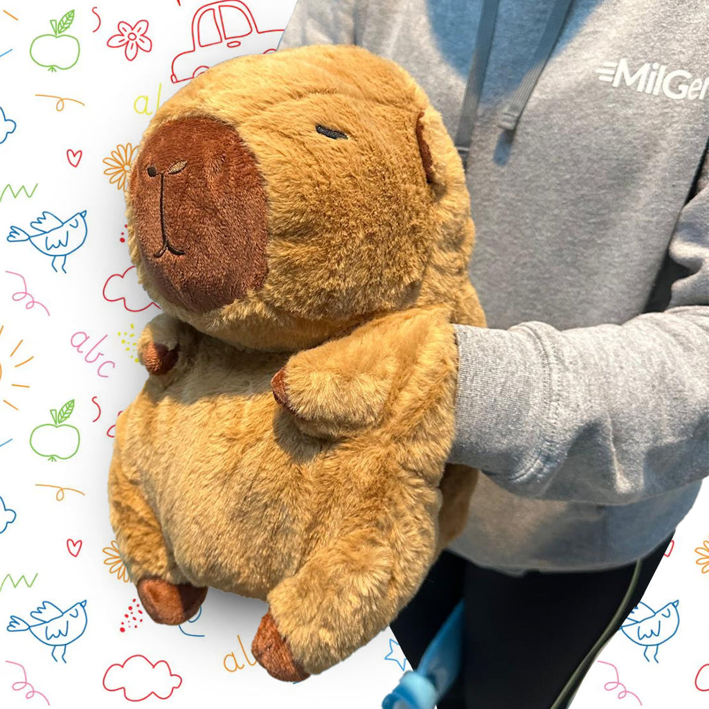 Peluche capibara con bolsa de agua caliente para manos detalle – Mil Ideas