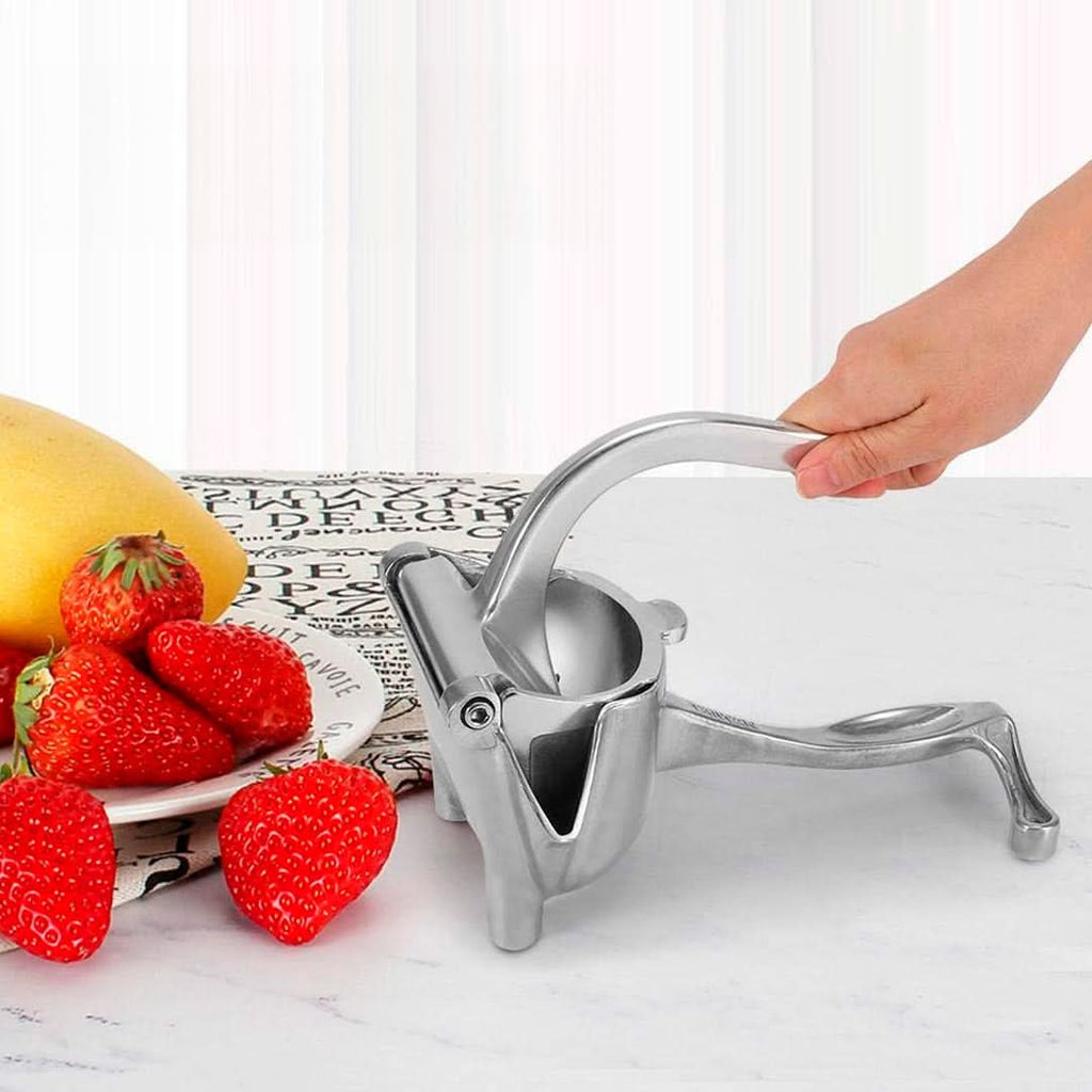 Detalle de la copa y motor del mini exprimidor Fruit Press detalle – Mil Ideas