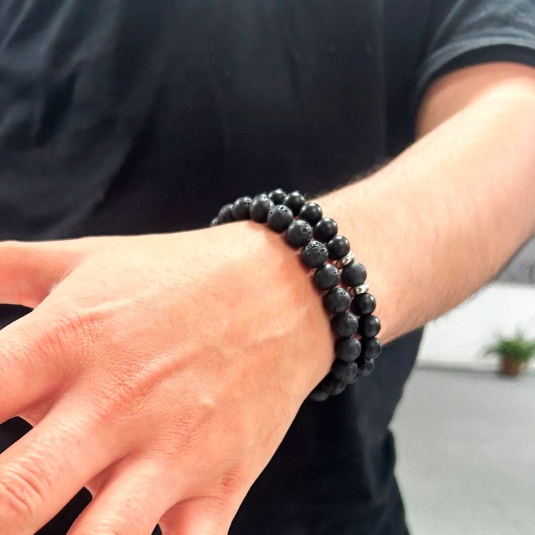 Pulsera doble modelo Oblend en uso – Mil Ideas