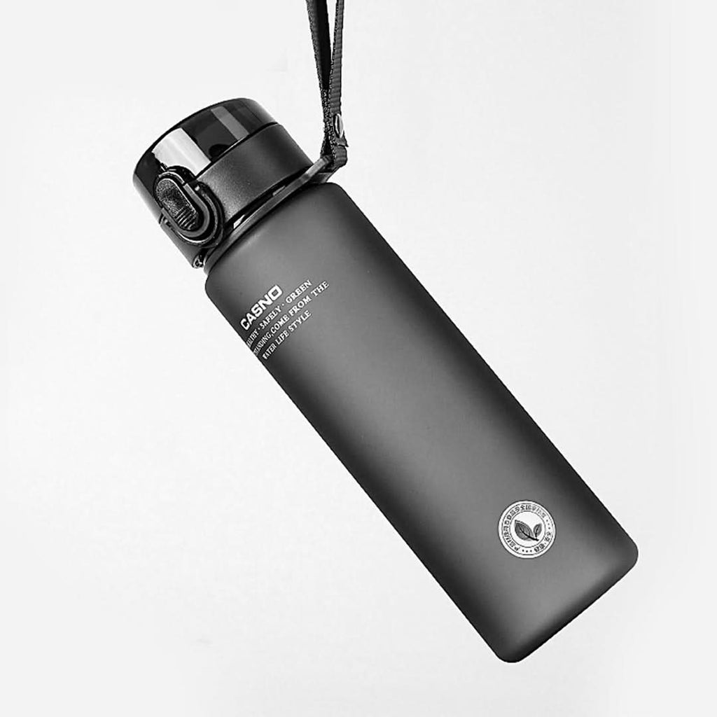 Botella de agua CASNO 500ml BPA Free en uso – Mil Ideas