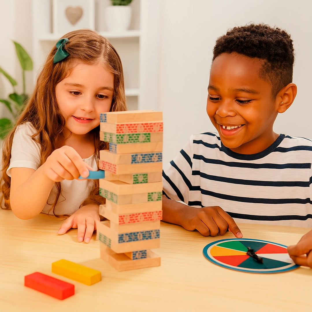 Torre de madera con ruleta de color en uso – Mil Ideas