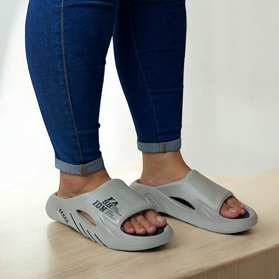 Chinela Riviera en Espuma con Plantilla Masajeadora vista adicional – Mil Ideas