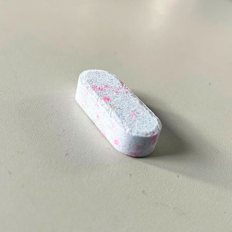 Pack de 3 Pastillas Ecológicas de Limpieza Multisuperficie en uso – Mil Ideas