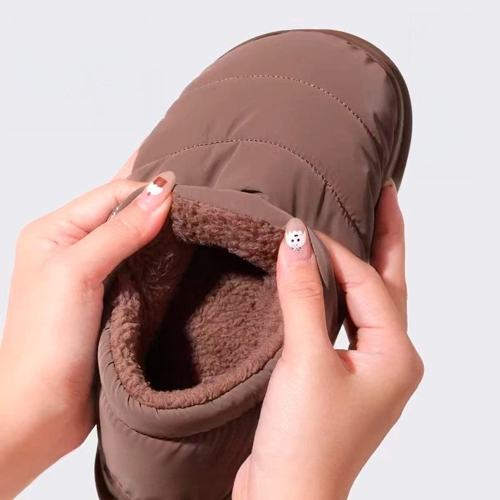 Pantufla Queey Home detalle de corderito interior – Mil Ideas