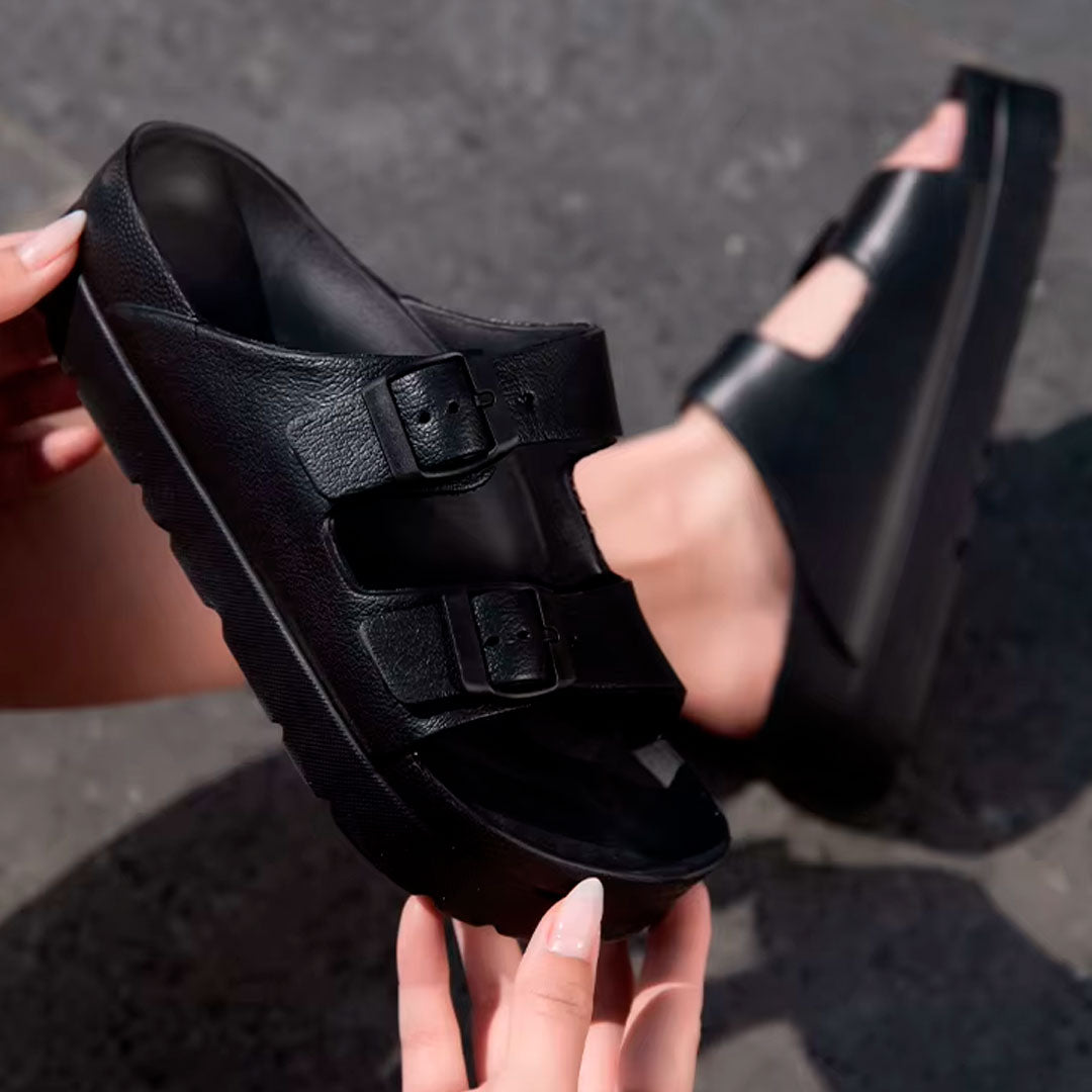Sandalia Slipper detalle suela alta y espuma – Mil Ideas