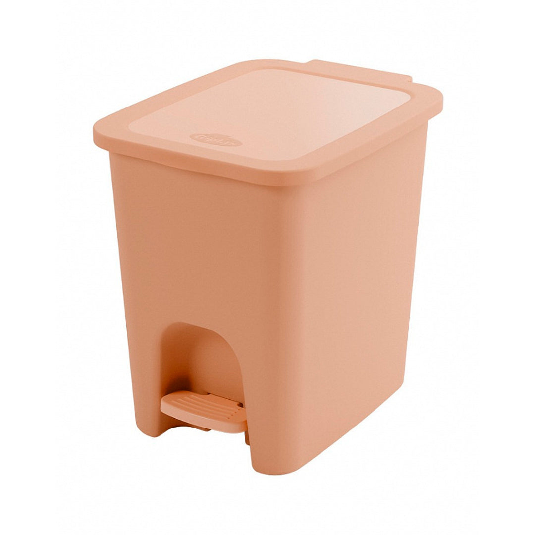 Papelera de pedal 14.5 litros en uso manos libres – Mil Ideas