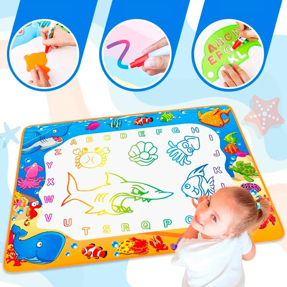 Alfombra coloreable 100x70 en uso con niños – Mil Ideas