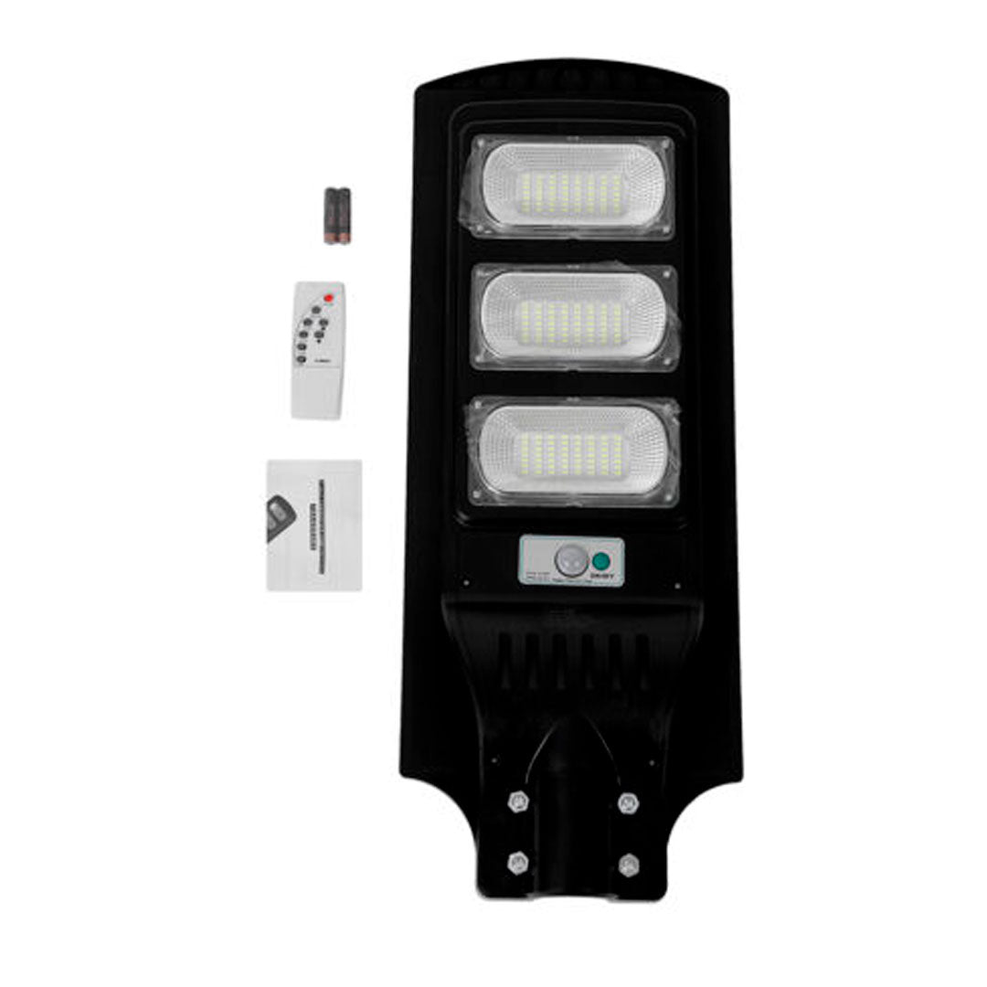 Foco Solar Led 90W Exterior con Sensor en uso – Mil Ideas