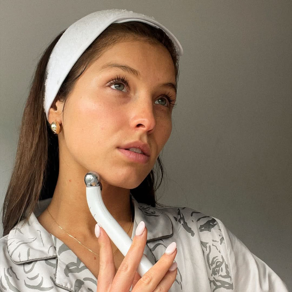 Rodillo facial microcorriente Blumin detalle – Mil Ideas