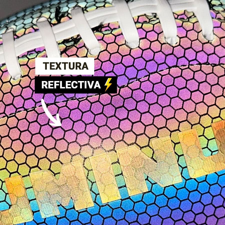 Pelota de fútbol americano reflectiva Luminus detalle – Mil Ideas