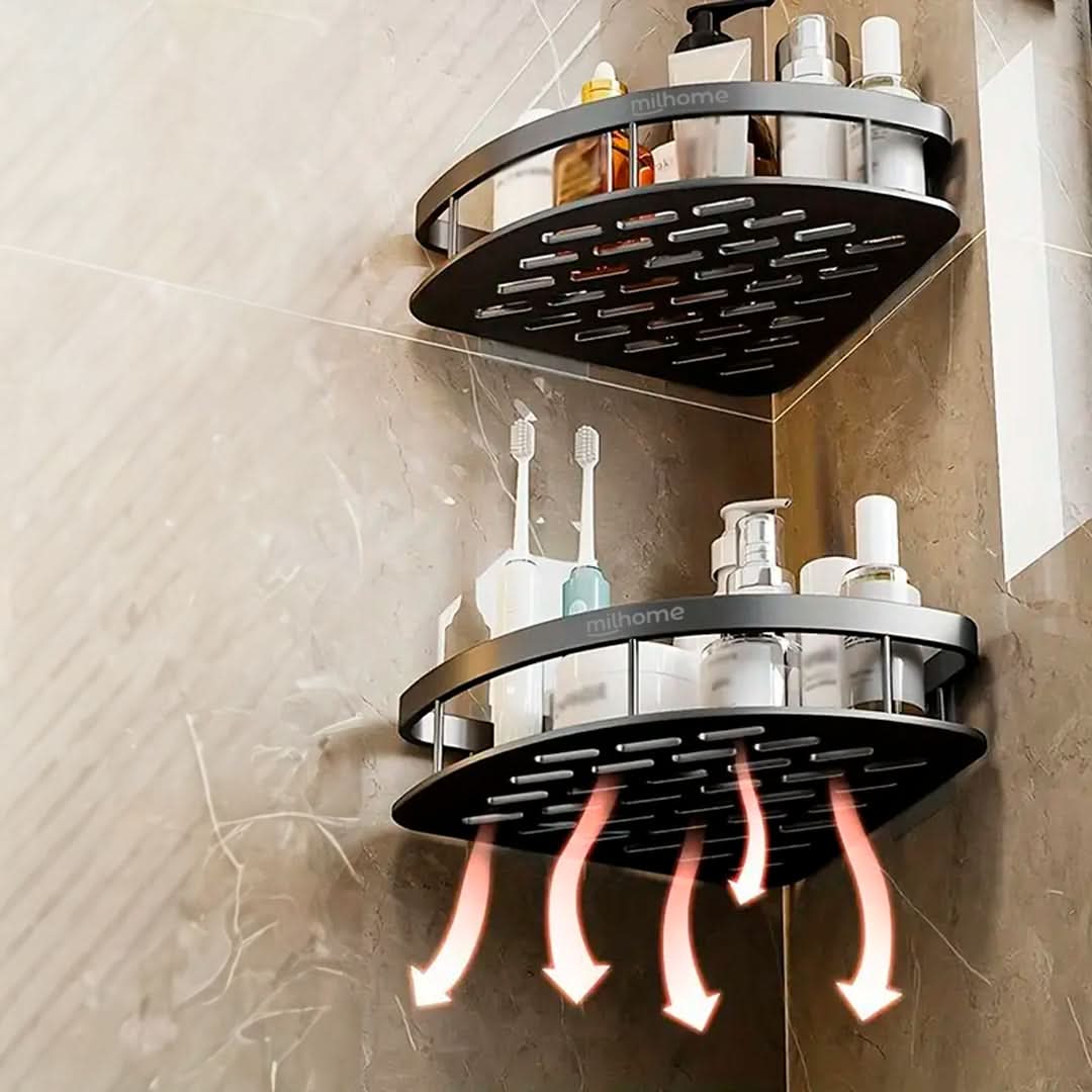 Esquinero de baño Avelino en aluminio en uso – Mil Ideas